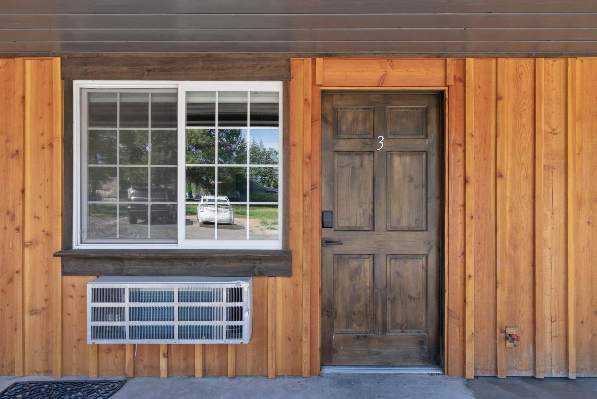 Lake Village Lodge コー・ダリーン エクステリア 写真