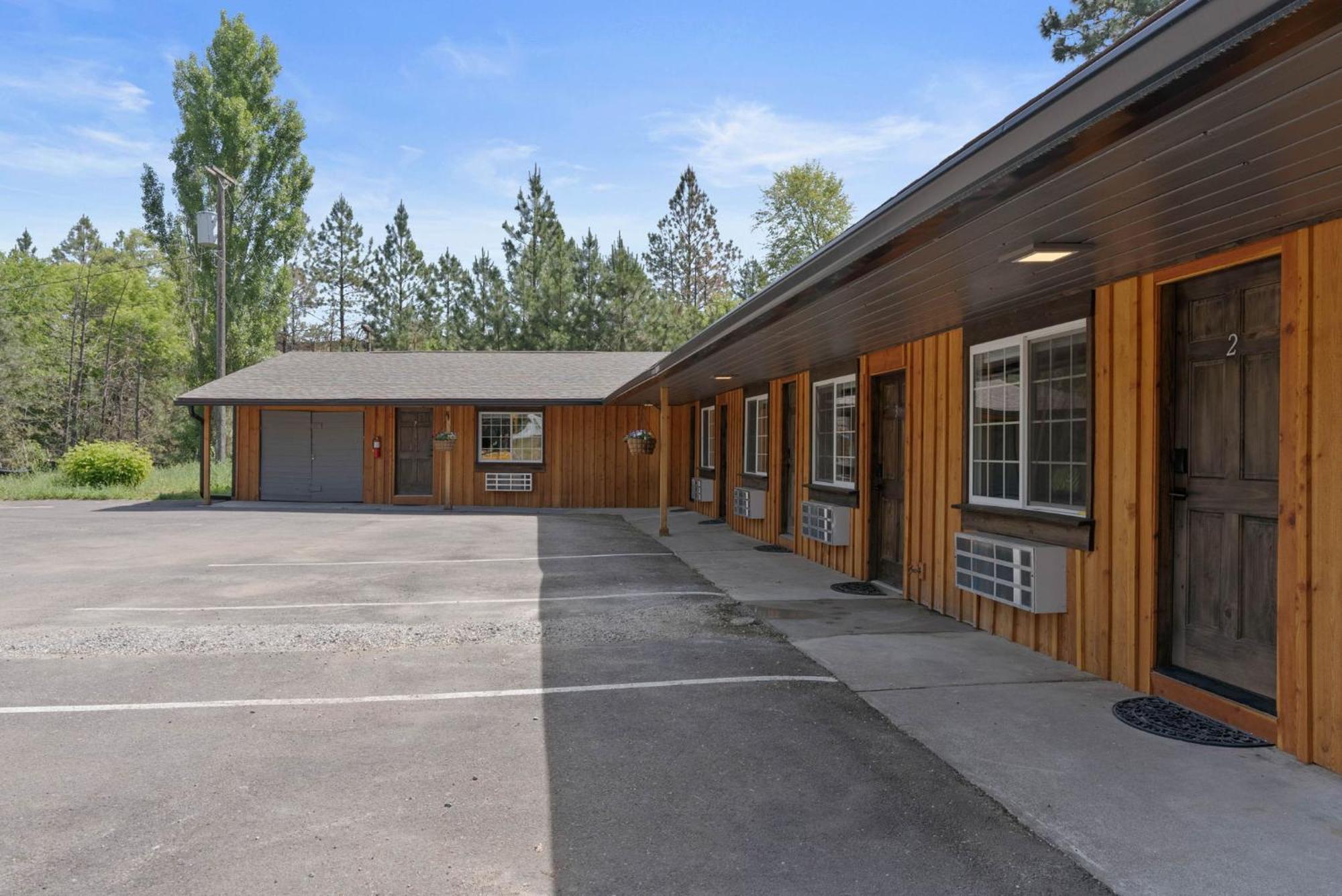 Lake Village Lodge コー・ダリーン エクステリア 写真